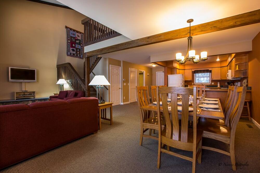 Photo of Livingroom in Lake Placid Club