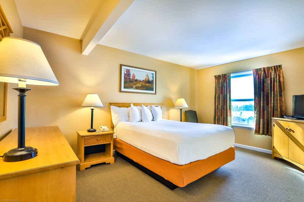 Photo of Bedroom in Lake Placid Club