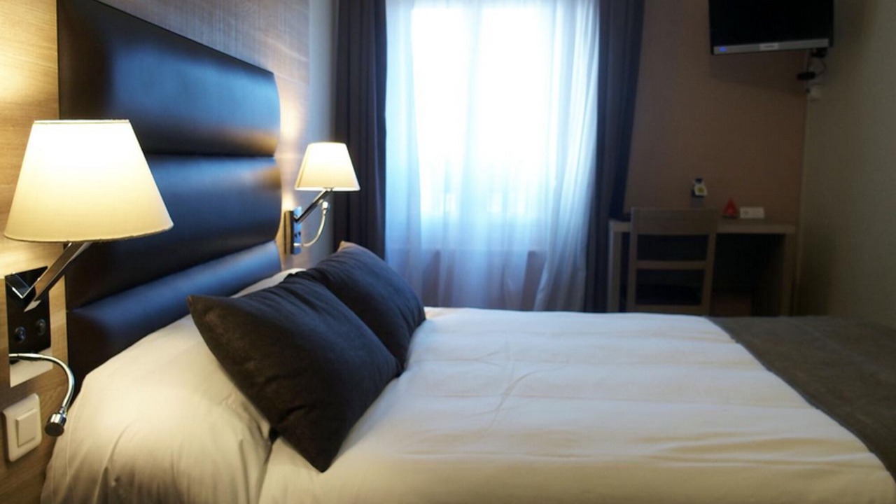 Photo of Bedroom in Rosoy