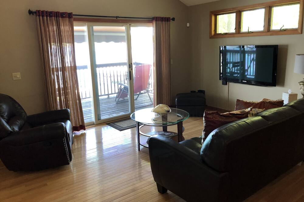 Photo of Livingroom in Conesus