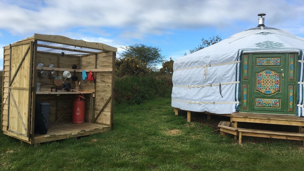 Photo of Outdoor in Mabe