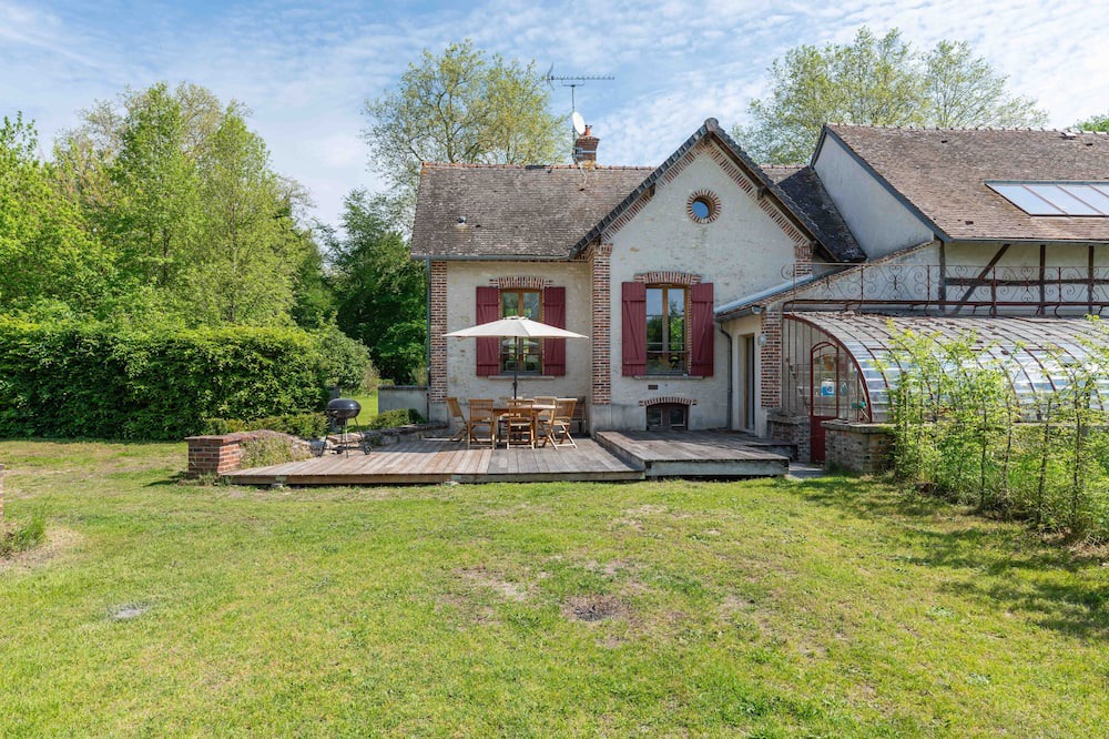 Photo of Others in Larchant