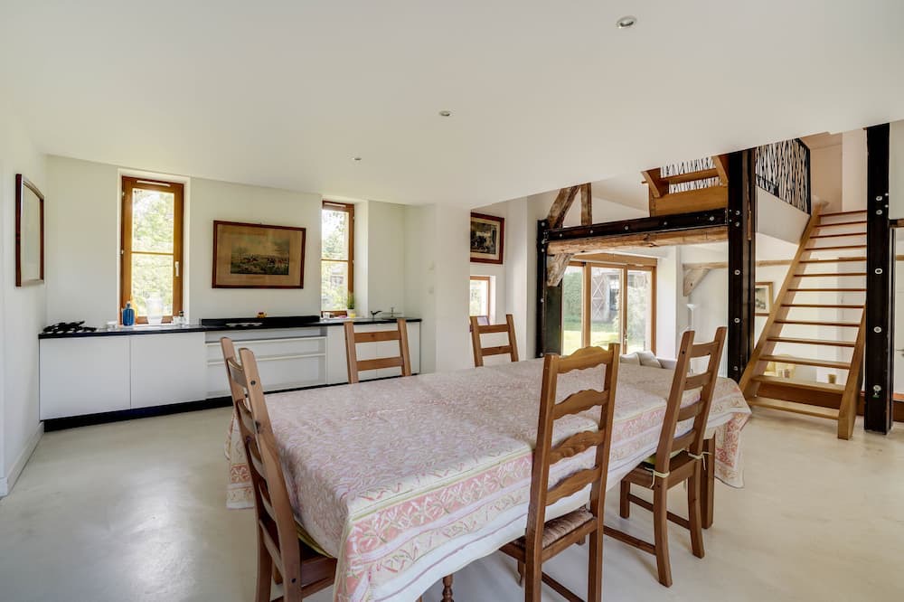 Photo of Kitchen in Larchant