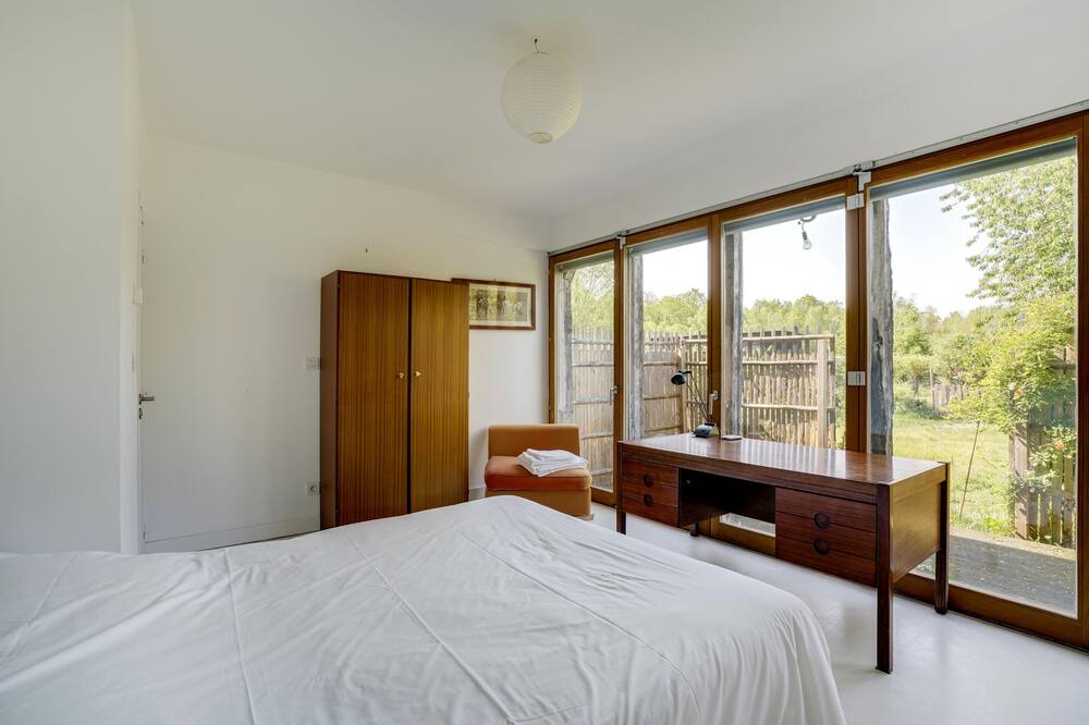 Photo of Bedroom in Larchant