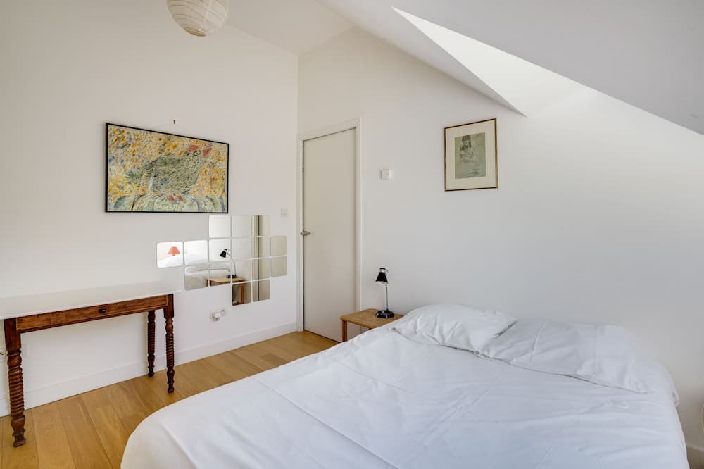 Photo of Bedroom in Larchant