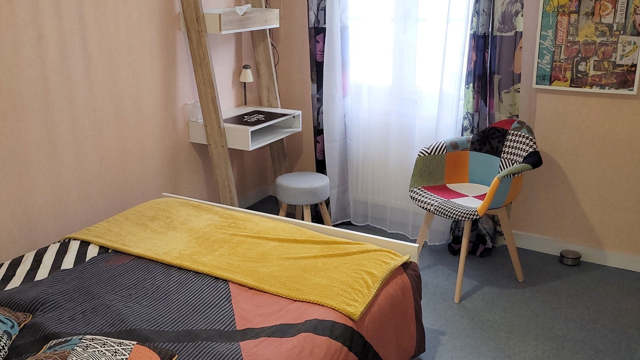 Photo of Bedroom in Oiron