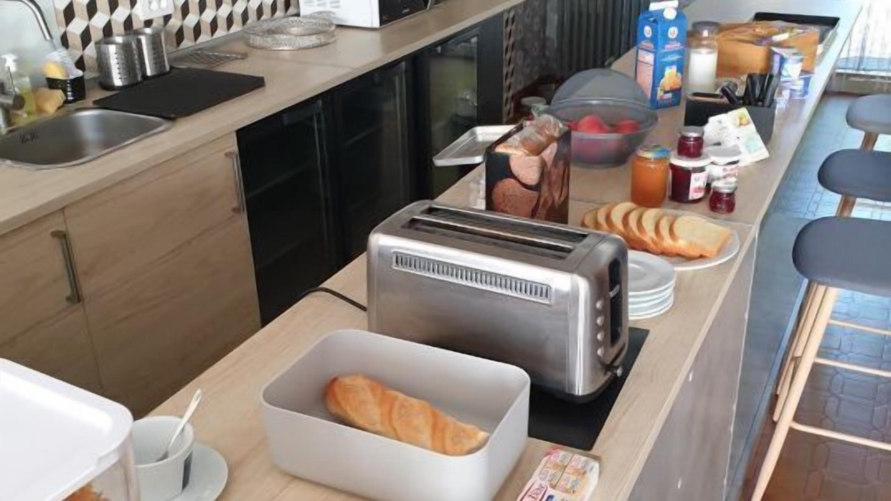 Photo of Others in Oiron