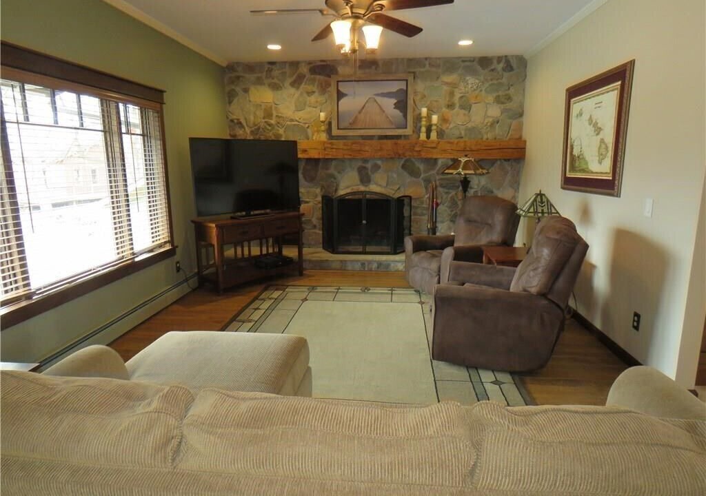 Photo of Livingroom in Spencerport