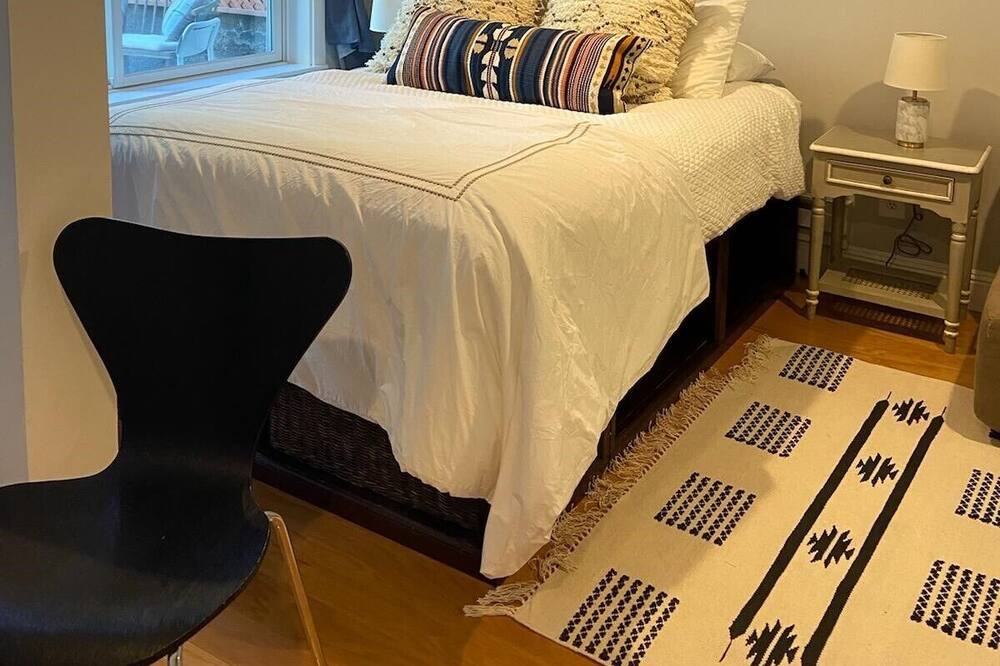 Photo of Bedroom in Lake Street