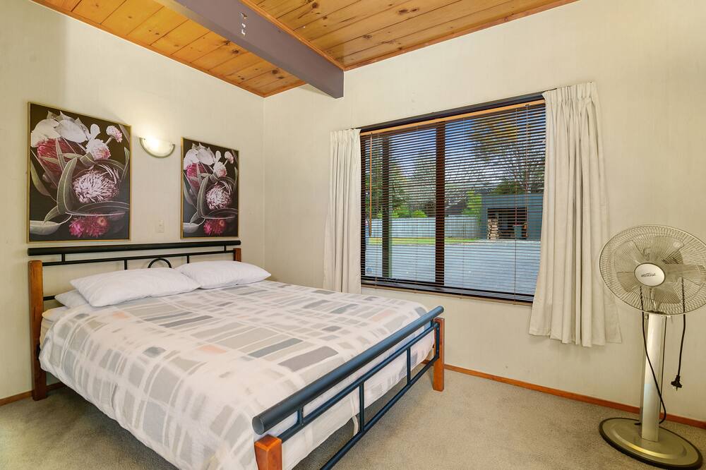 Photo of Bedroom in Kawaha Point