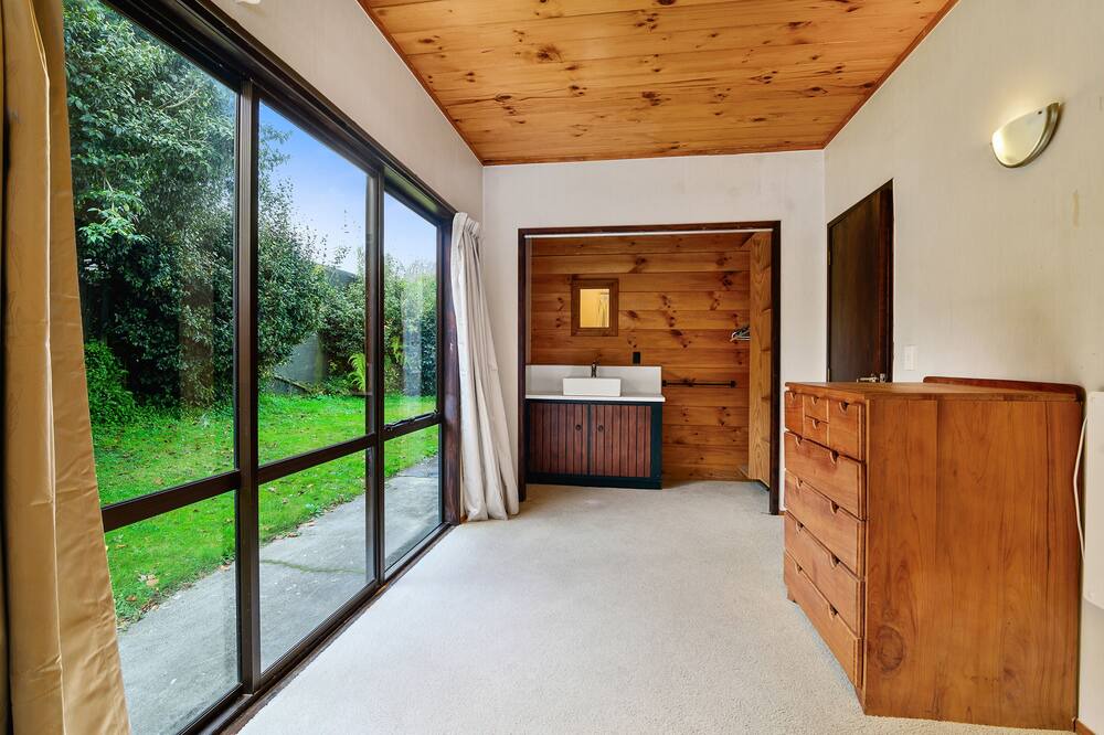 Photo of Bedroom in Kawaha Point