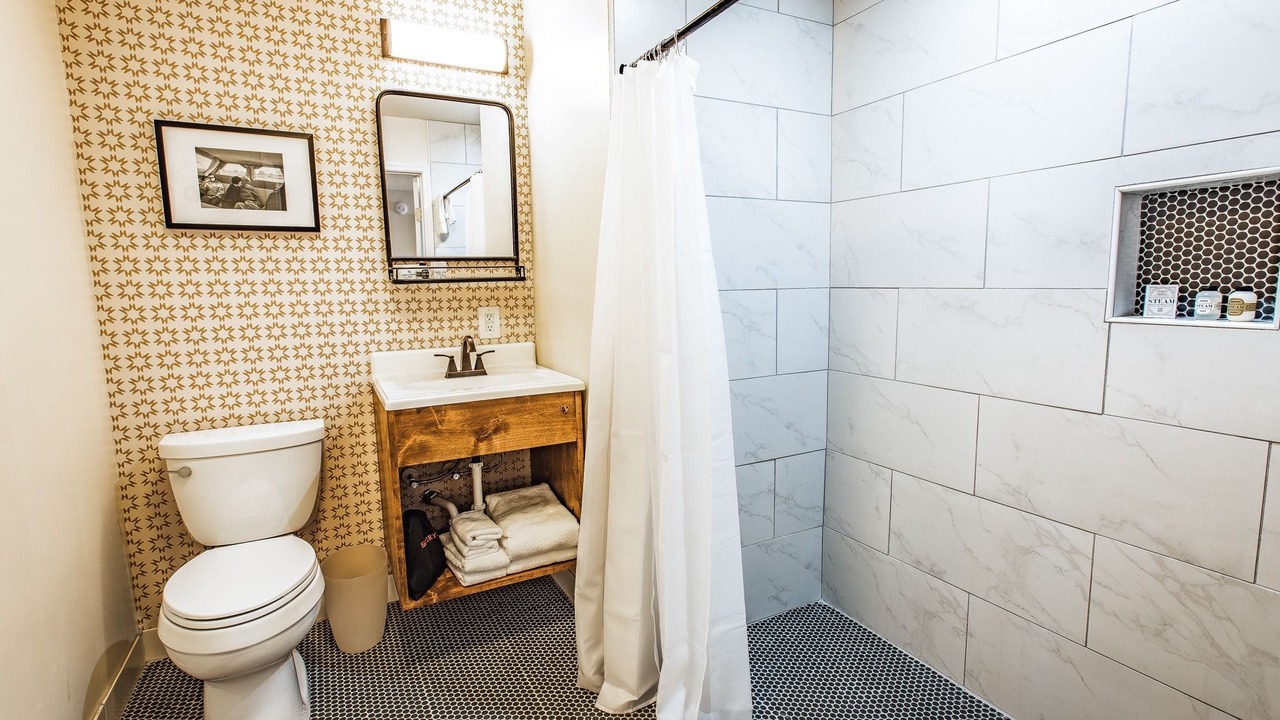 Photo of Bathroom in Stonewall