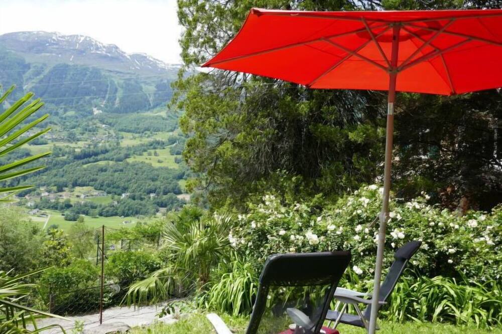 Photo of Outdoor in Negrentino