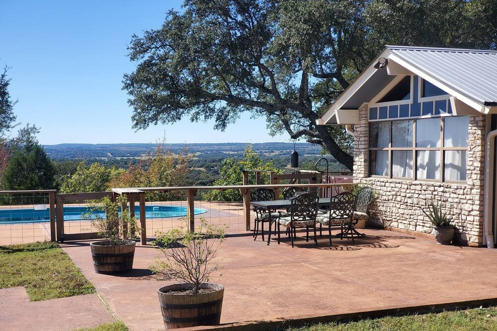 Photo of Patio Balcony in Dripping Springs