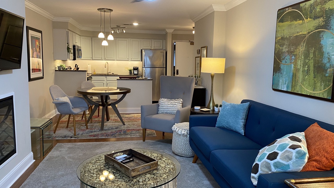Photo of Livingroom in Creve Coeur