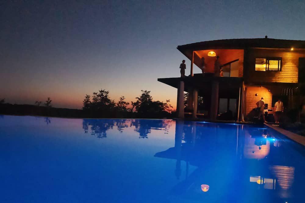 Photo of Outdoor in Pimbo