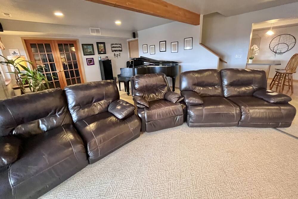 Photo of Livingroom in Knik-Fairview