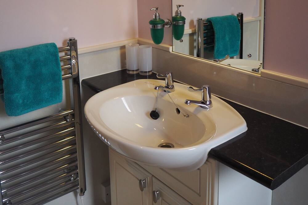 Photo of Bathroom in Lerwick