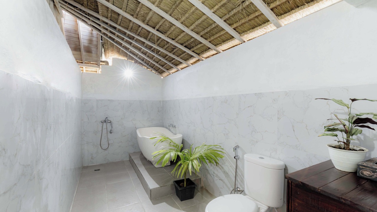 Photo of Bathroom in Klumpu