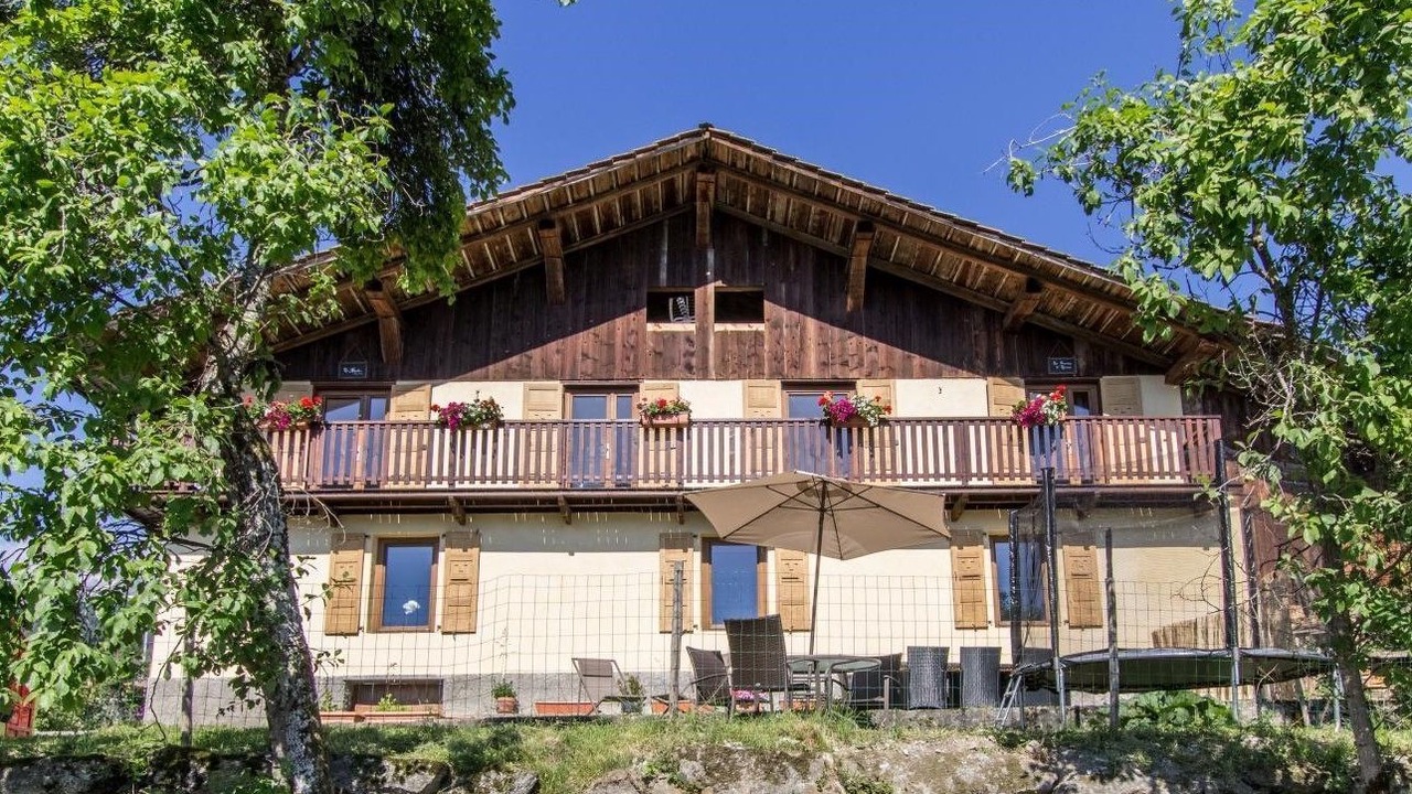 Photo of Outdoor in Cordon