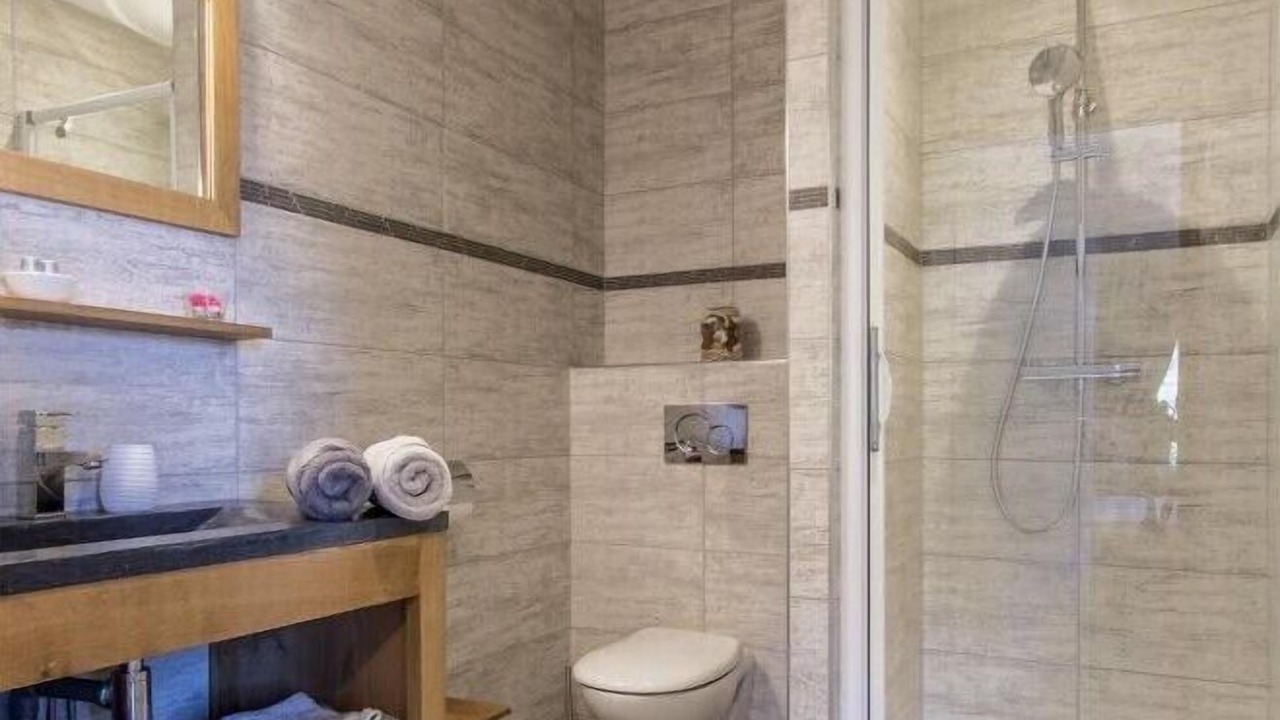 Photo of Bathroom in Cordon