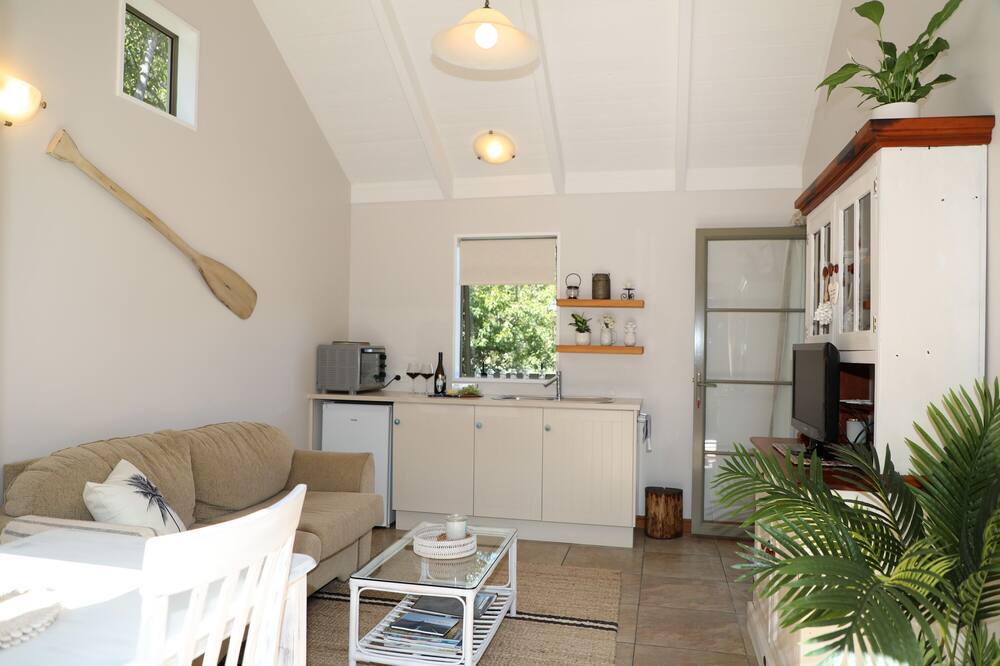 Photo of Livingroom in Cooks Beach