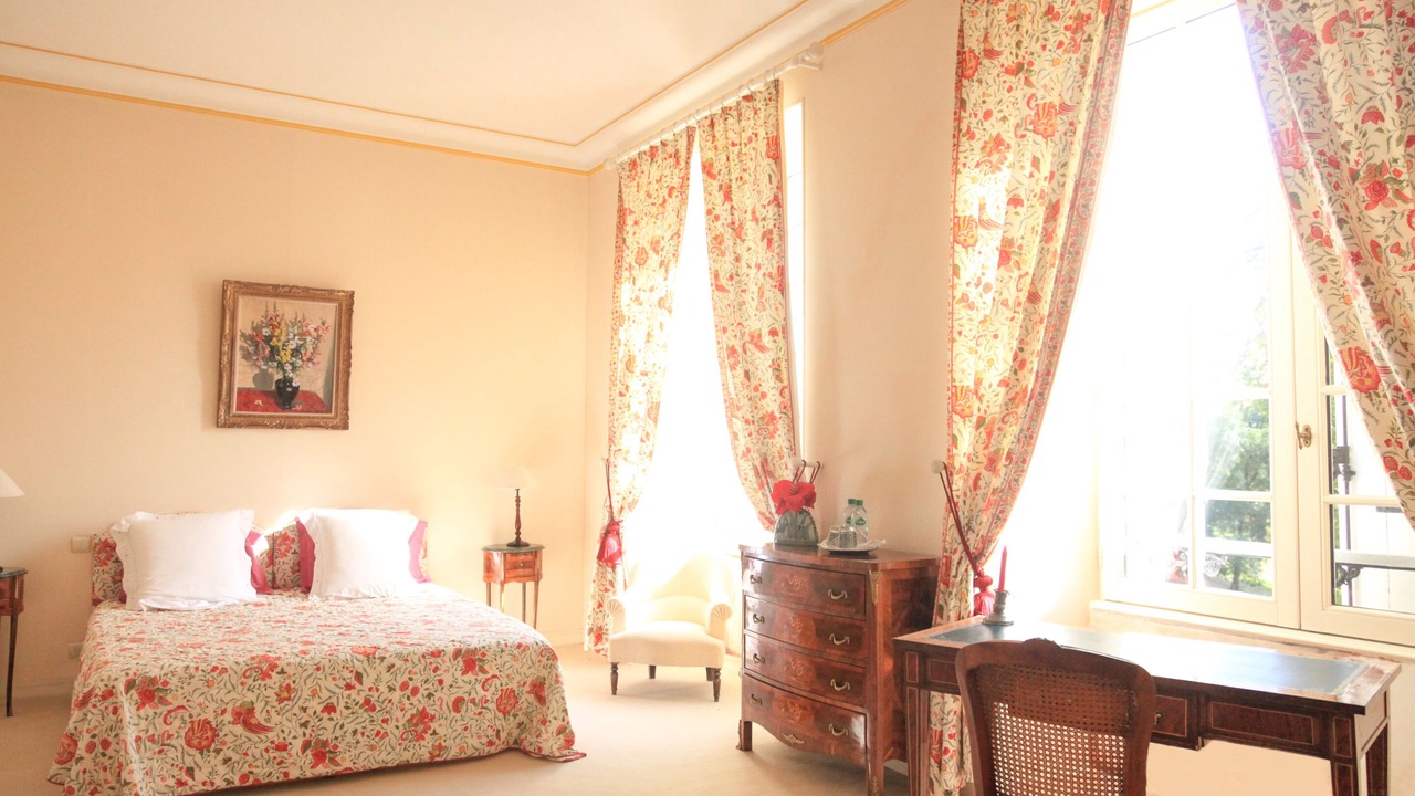 Photo of Bathroom in Tresses