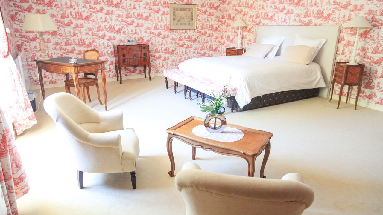 Photo of Bathroom in Tresses