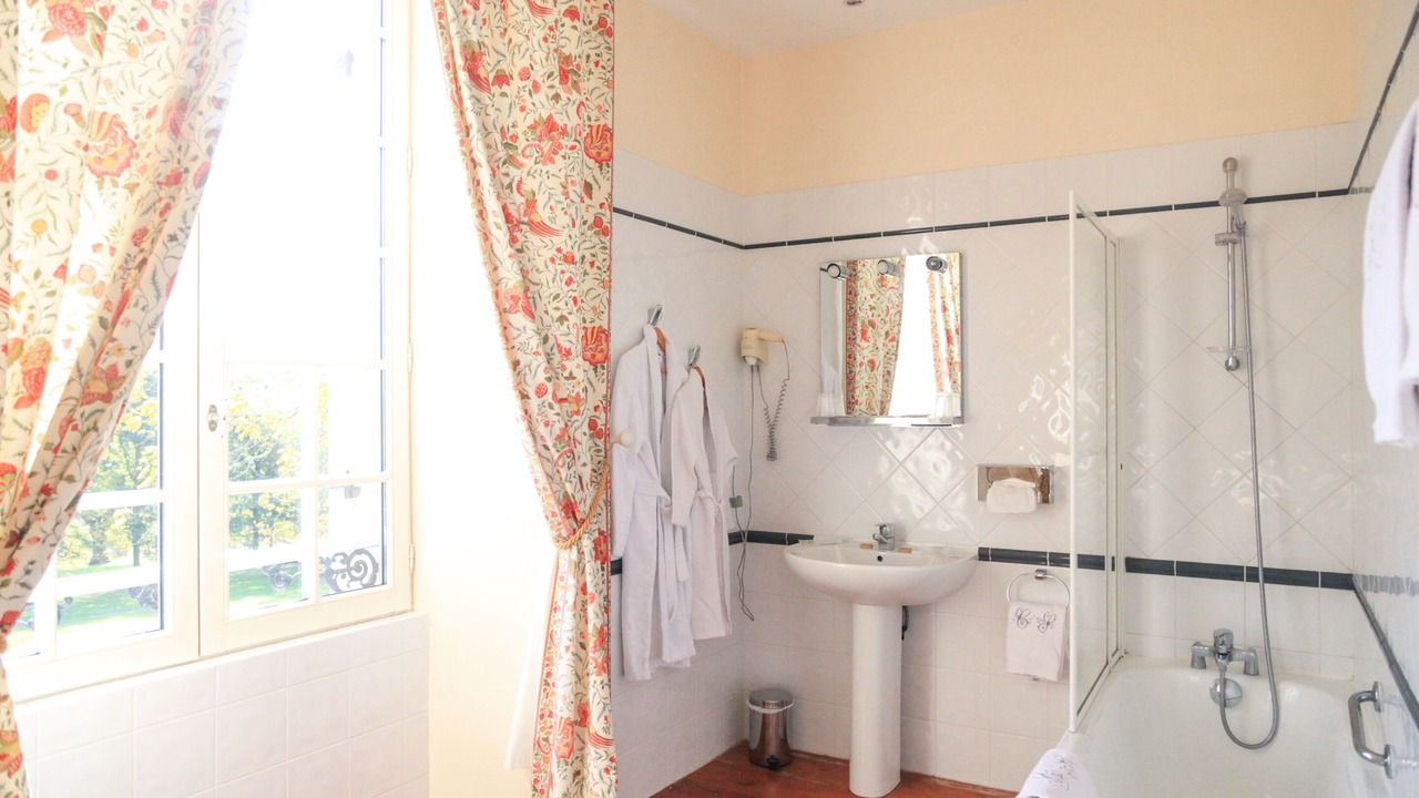 Photo of Others in Tresses