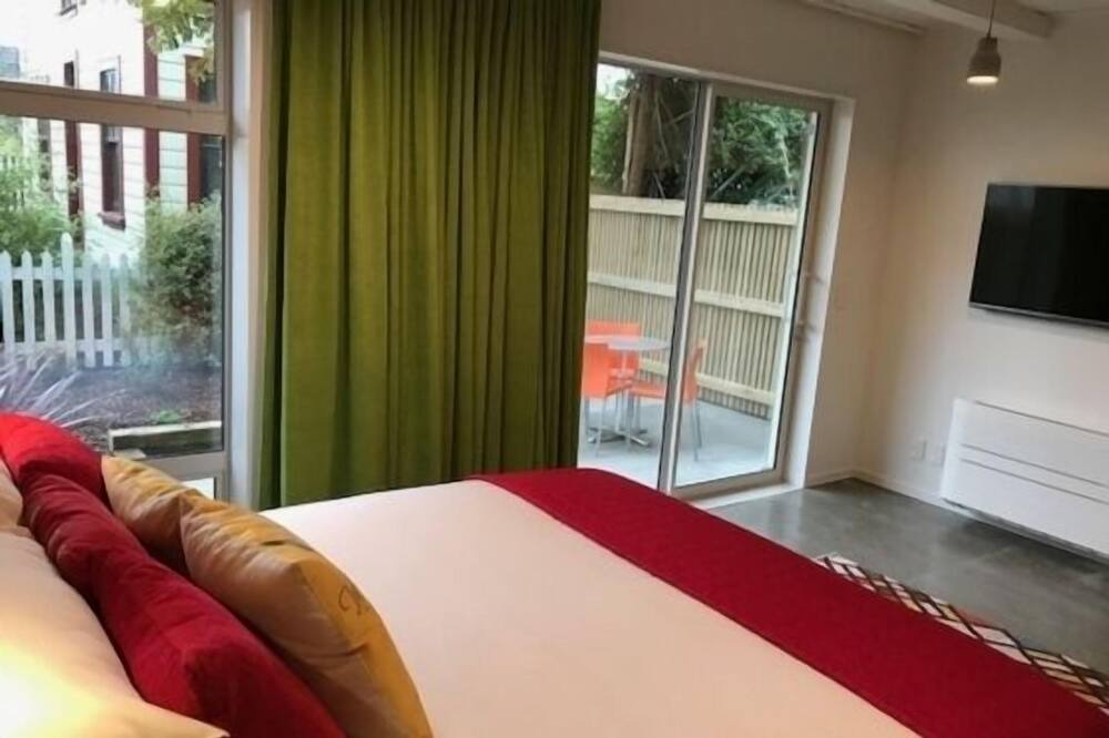 Photo of Outdoor in Aro Valley