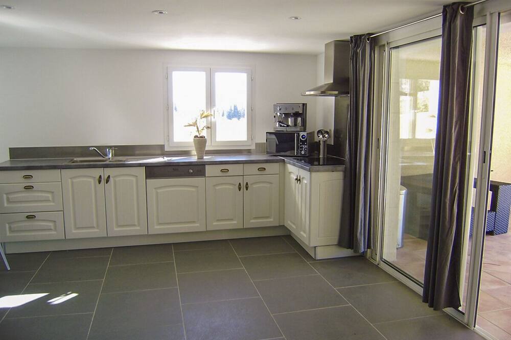 Photo of Kitchen in Cruis