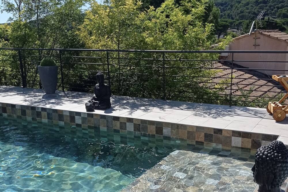 Photo of Outdoor in Bagnols-sur-Ceze