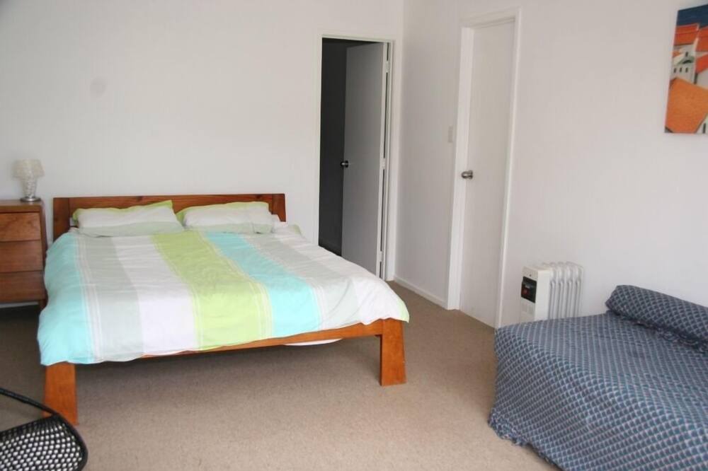 Photo of Bedroom in Onemana