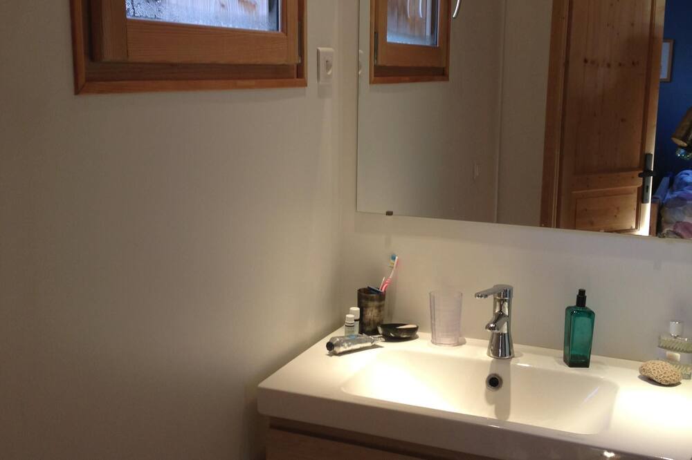 Photo of Bathroom in Dingy-Saint-Clair