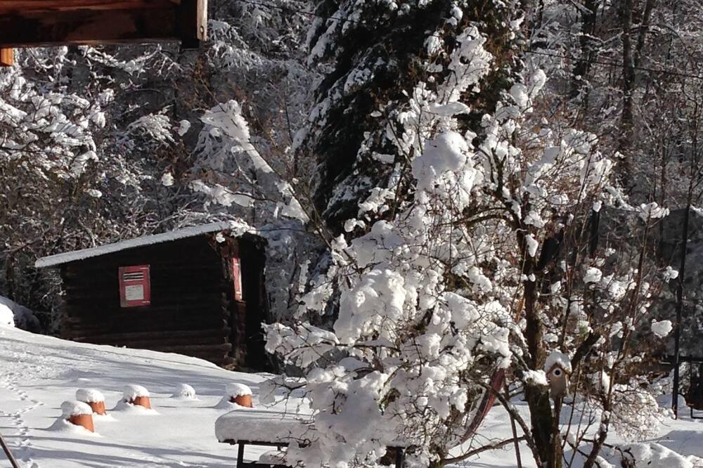 Photo of Outdoor in Dingy-Saint-Clair
