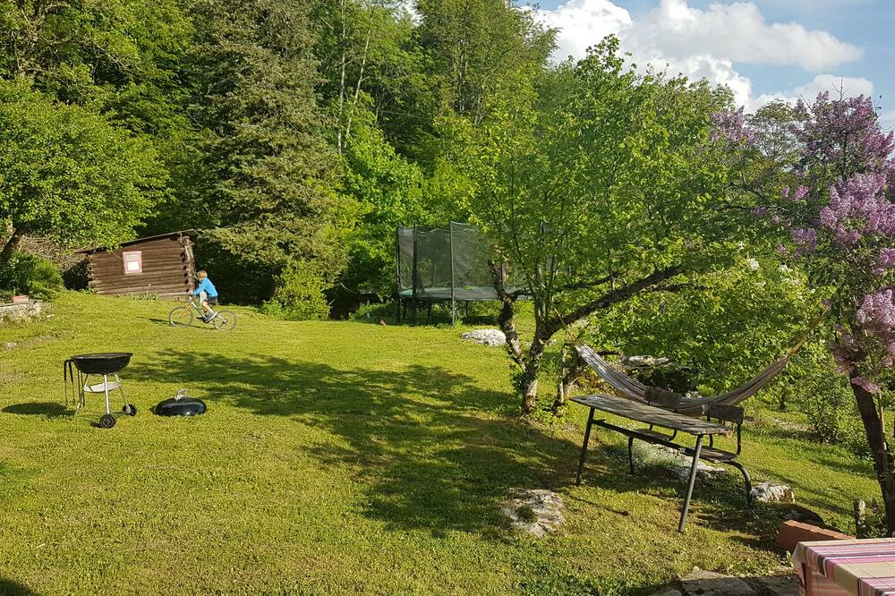 Photo of Outdoor in Dingy-Saint-Clair