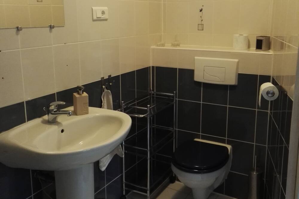 Photo of Bathroom in Saint-Martin-du-Puy