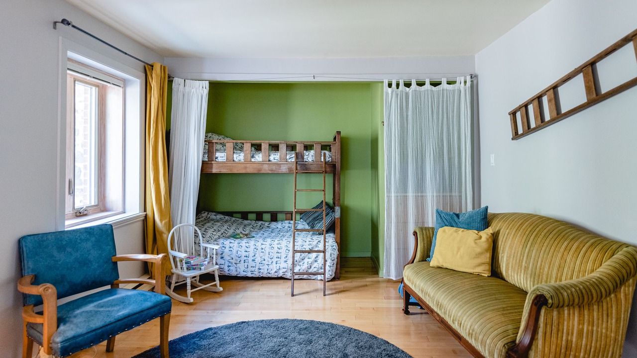 Photo of Bedroom in Laprairie