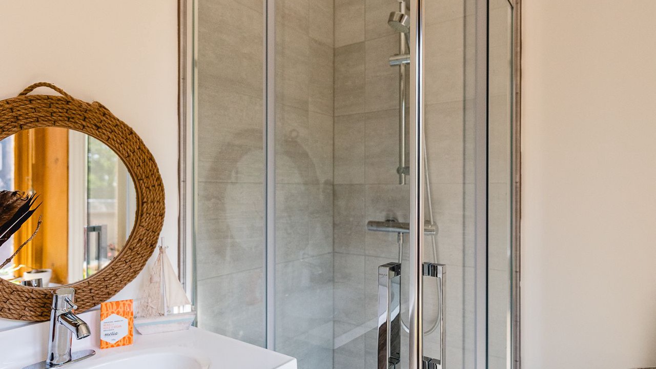 Photo of Bathroom in Laprairie