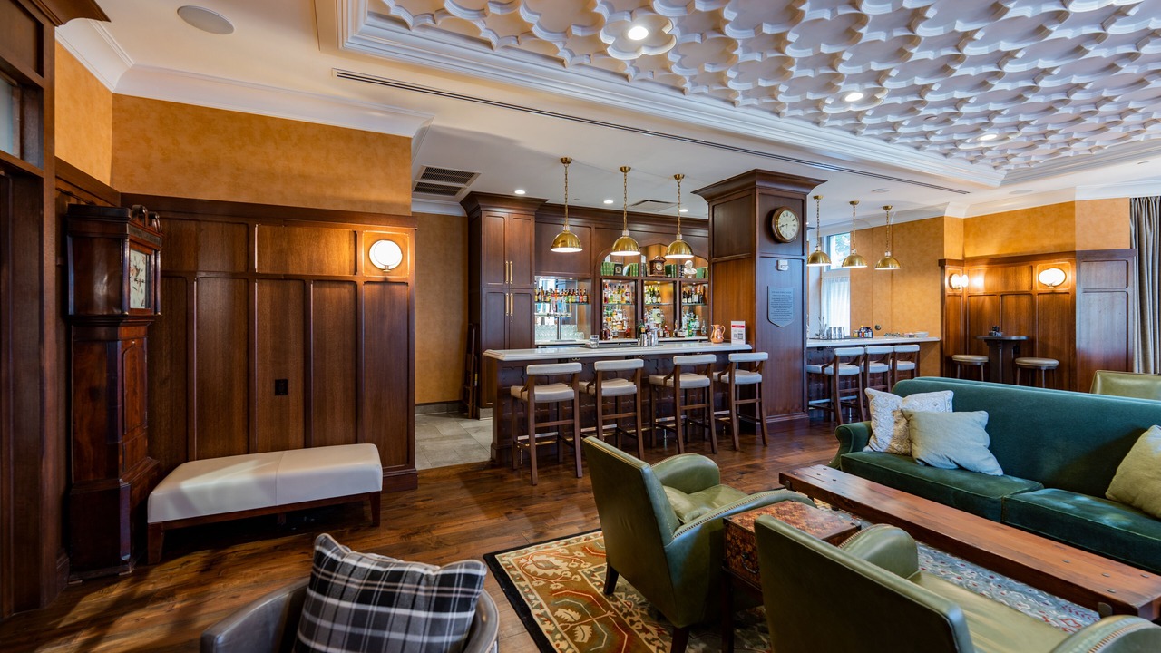 Photo of Livingroom in University City