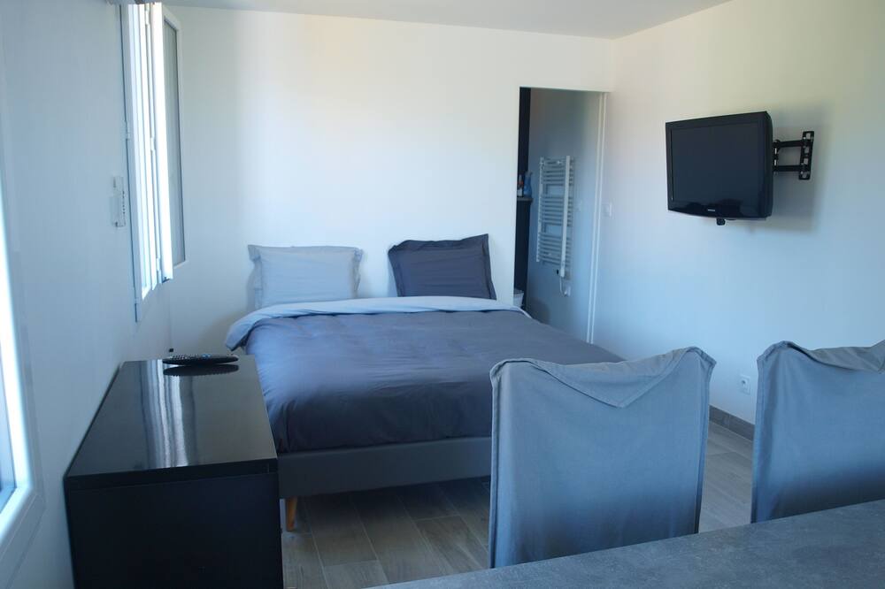 Photo of Bedroom in Fronton