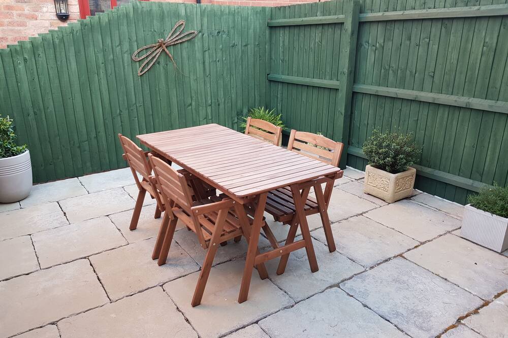 Photo of Patio Balcony in Wirksworth