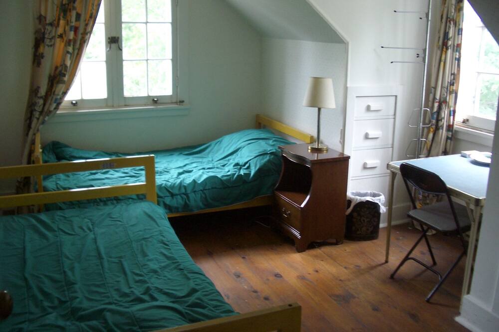 Photo of Bedroom in Drummond-North Elmsley