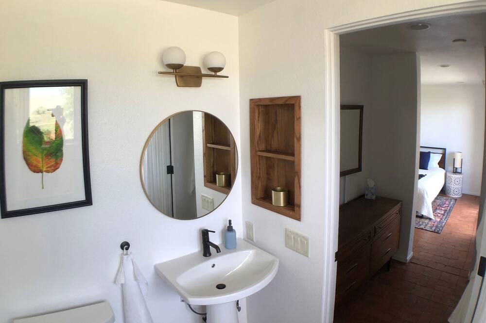 Photo of Bathroom in Sonoita