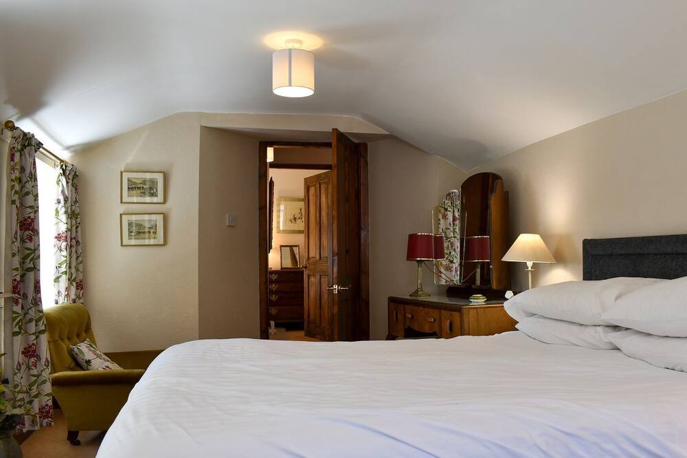 Photo of Bedroom in Silverdale