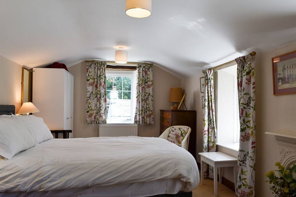 Photo of Bedroom in Silverdale