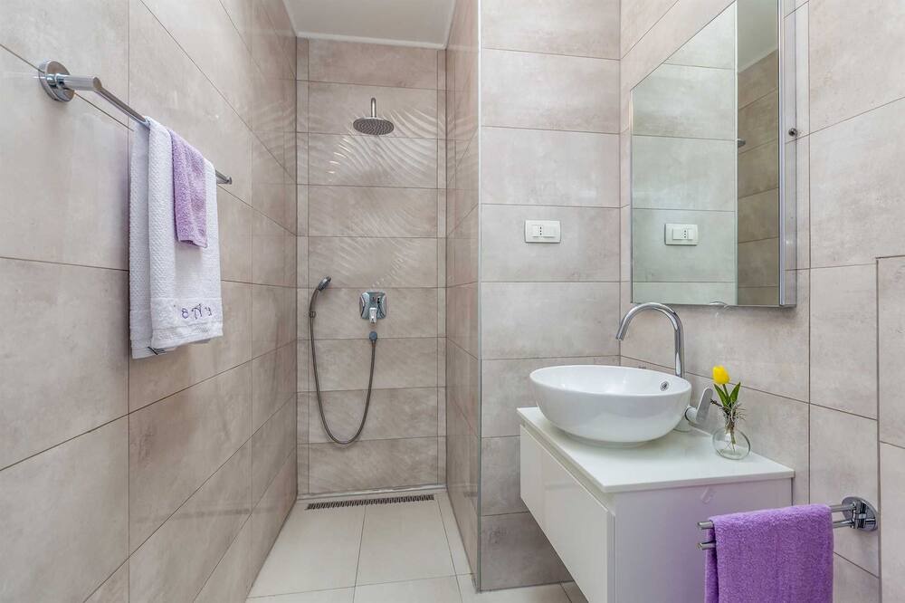 Photo of Bathroom in Milohnici