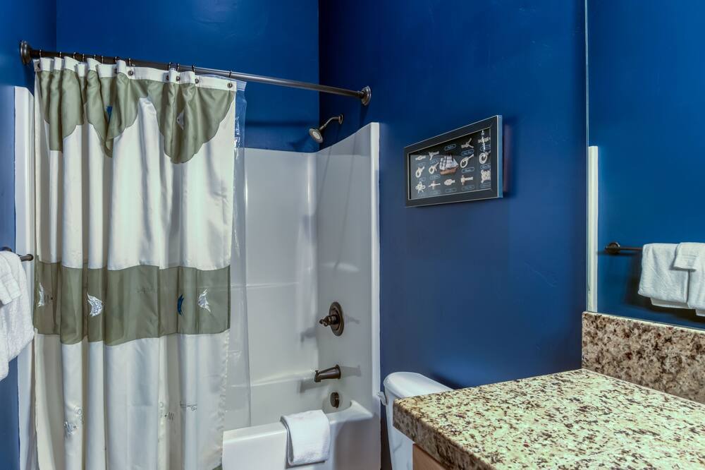 Photo of Bathroom in Rockaway Beach
