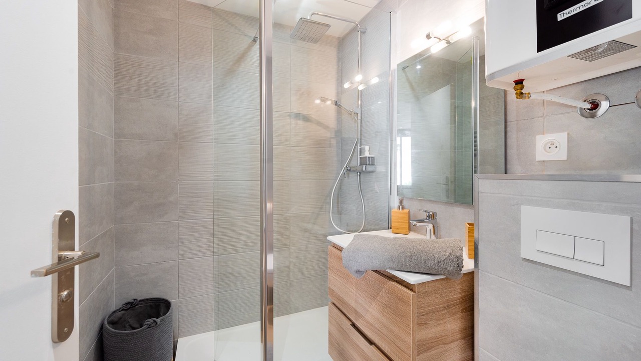 Photo of Bathroom in Gambetta