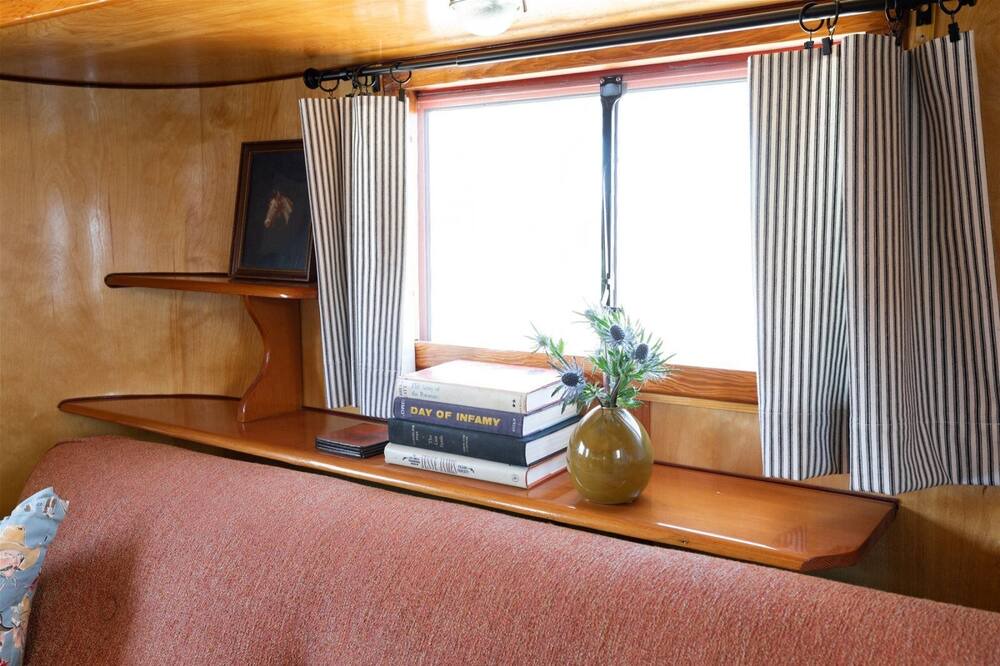 Photo of Bedroom in Larkspur